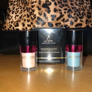 **NEW** Artistry Shimmer Duo